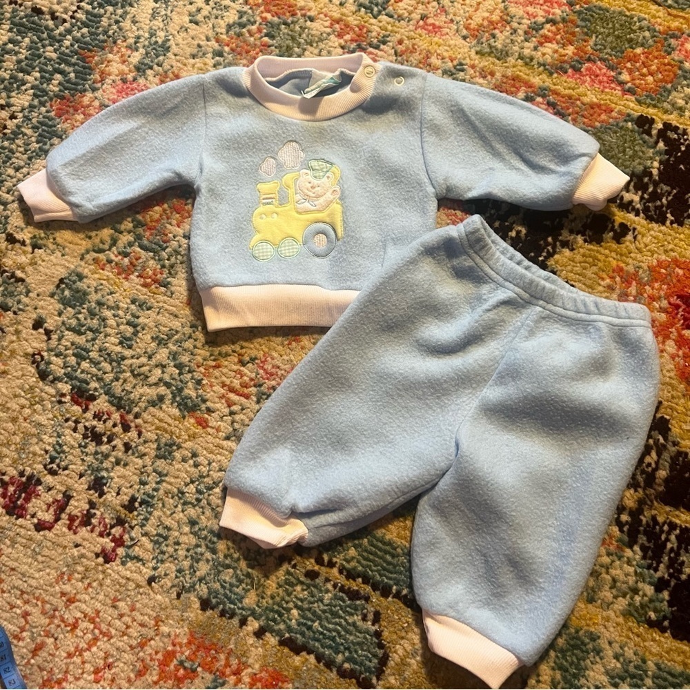 Vintage baby boy outfit bears 0-3 months 1980s blue retro jumper tracksuit
